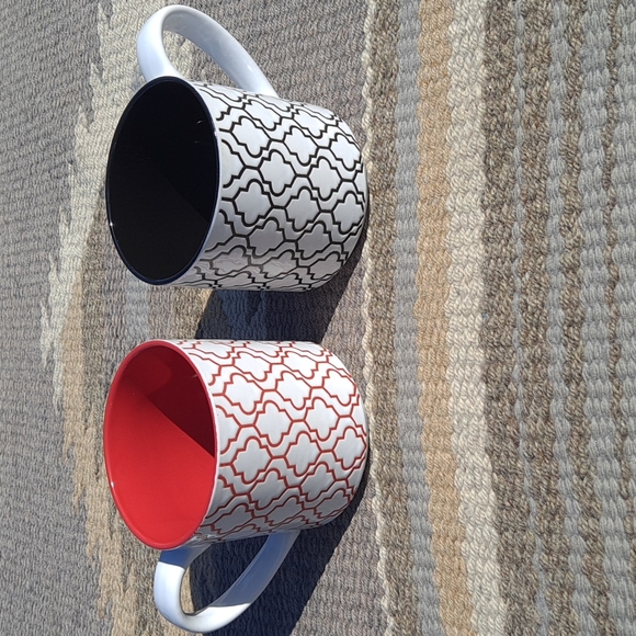 Graydon Hall Red & Black on White Embossed Coffee Mugs (2) 16 oz - Picture 1 of 5